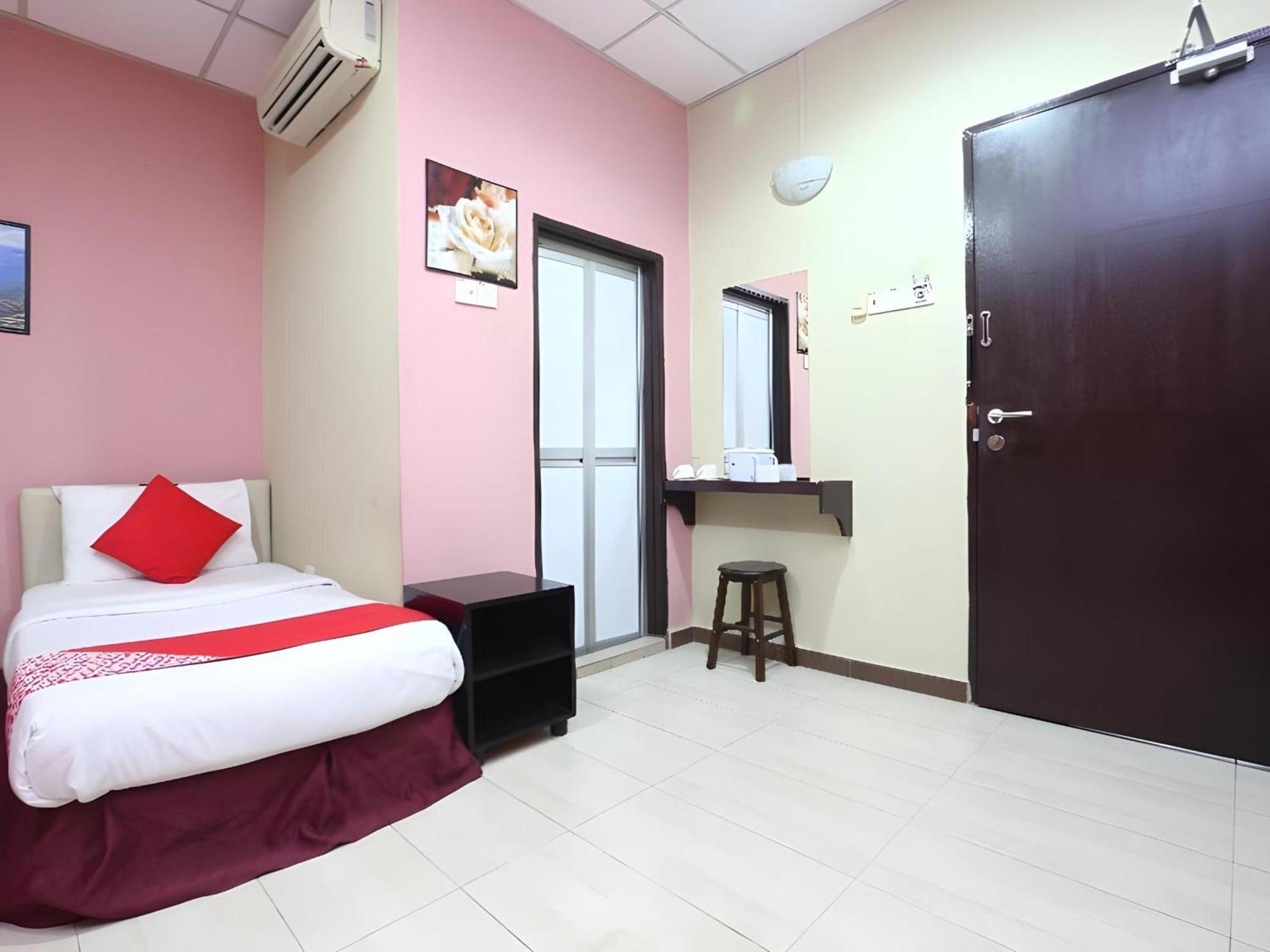 OYO 89588 Destiny Riverside Hotel Kota Bharu Eksteriør bilde