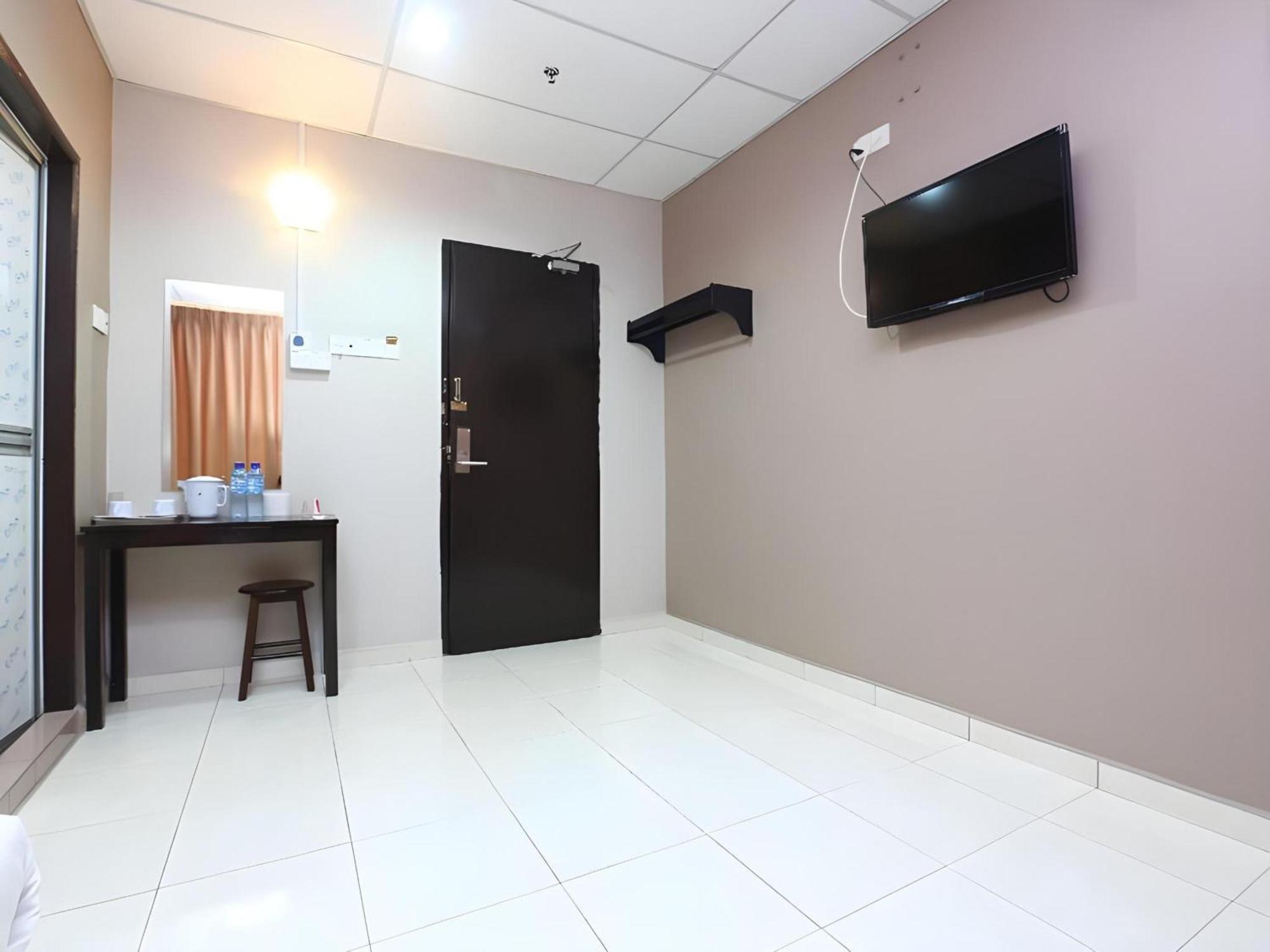 OYO 89588 Destiny Riverside Hotel Kota Bharu Eksteriør bilde